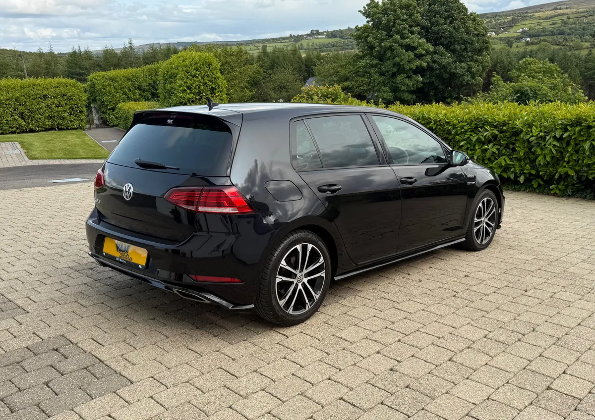 2019 Volkswagen Golf R-Line DSG 2.0TDi 150bhp - Image 4