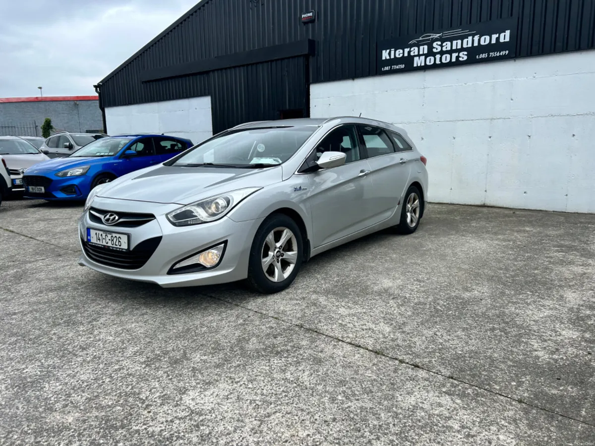 2014 Hyundai i40. FRESH NCT - Image 3