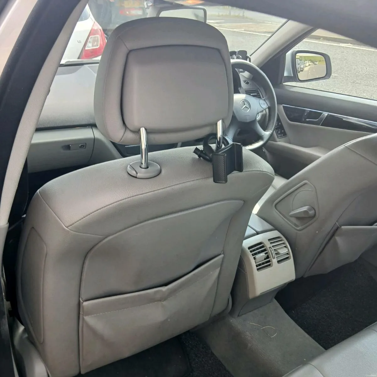 Mercedes-Benz C-Class 2008 - Image 3