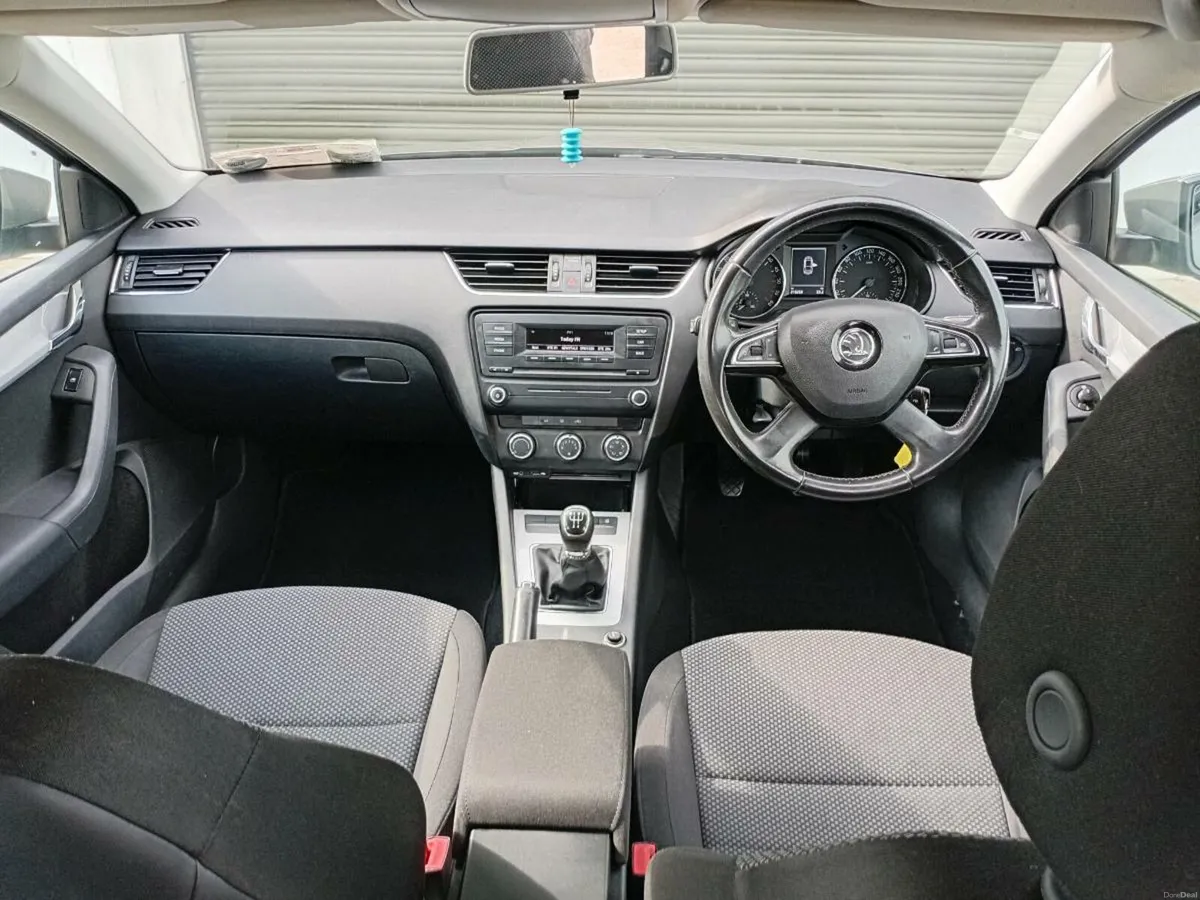 142 SKODA OCTAVIA 1.6TDi ☆ IMMACULATE ☆ - Image 4