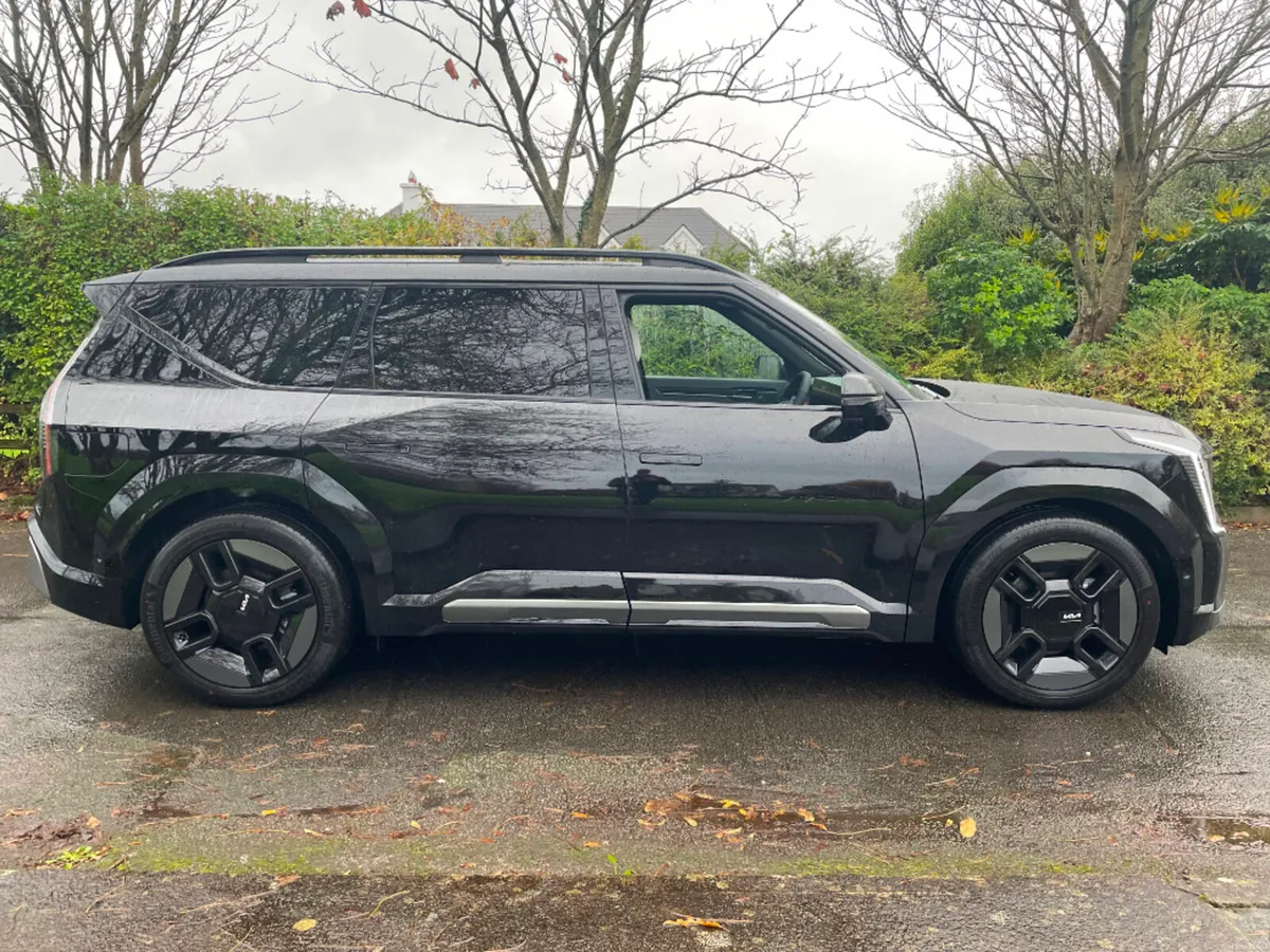 Kia EV9 *Electric GT-Line Range Over 500KM FAST CH - Image 3