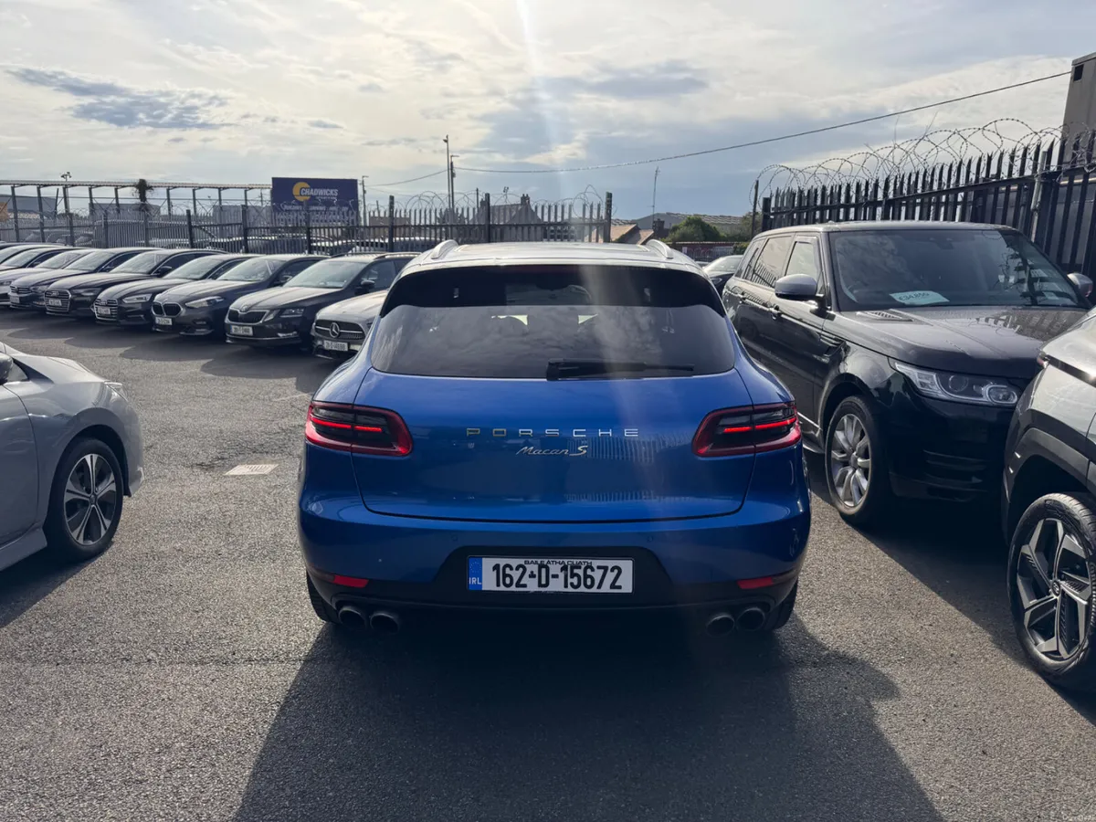 16 Porsche Macan S Diesel Automatic - Image 5