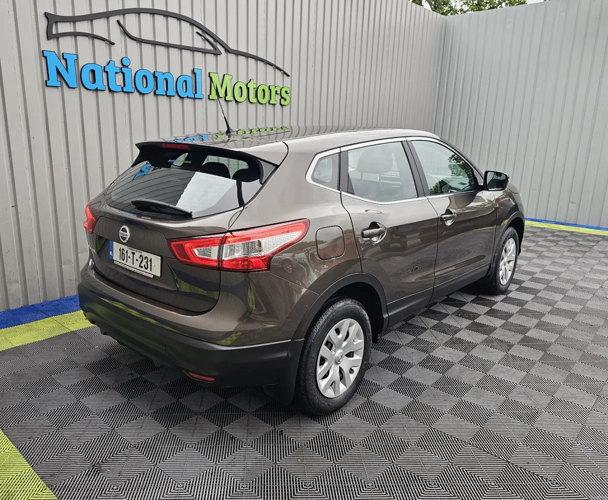 2016 Nissan Qashqai 1.2 Petrol XE - Image 3
