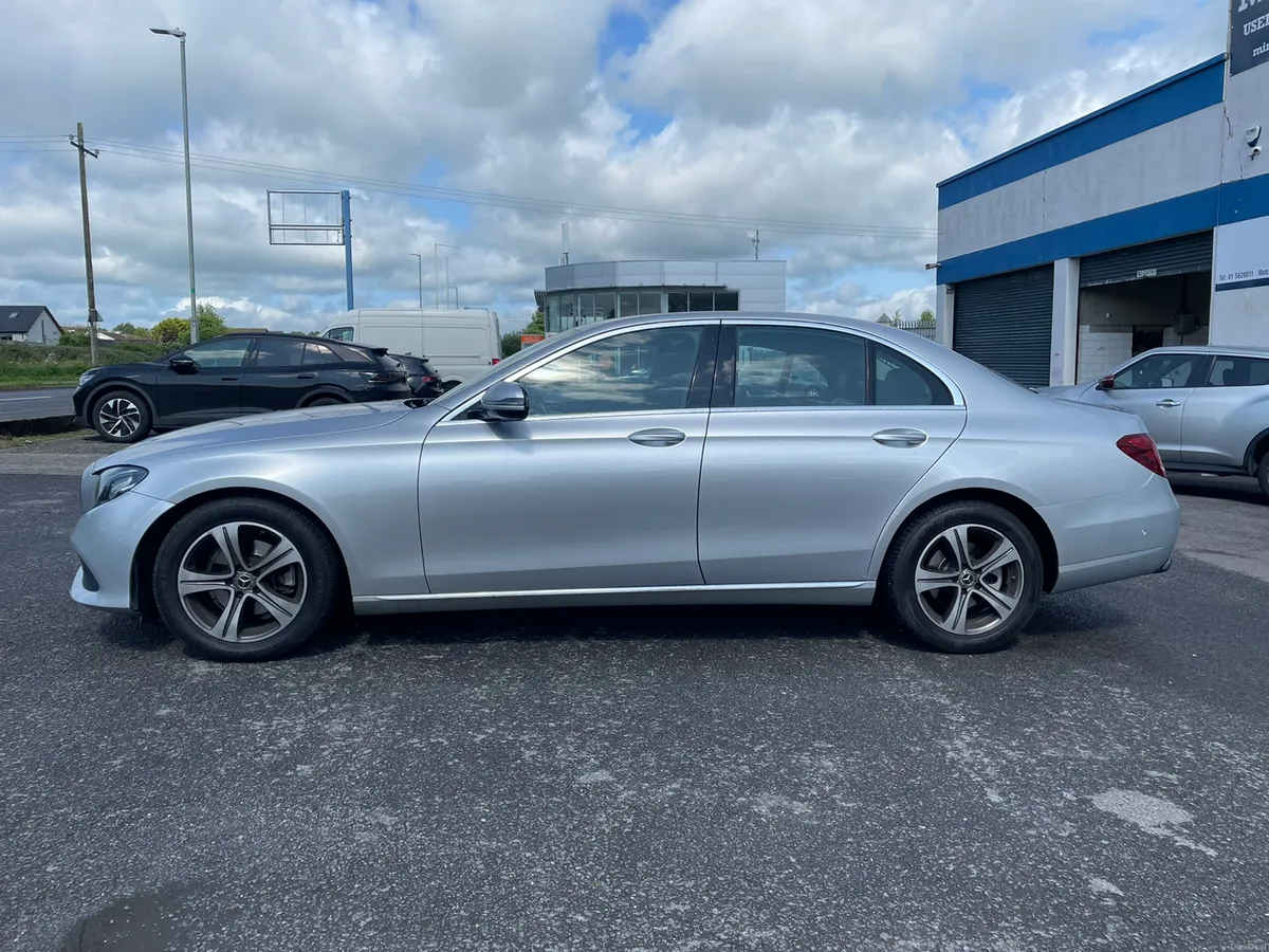 Mercedes-Benz E-Class 2018//EXCELLENT CONDITON - Image 3