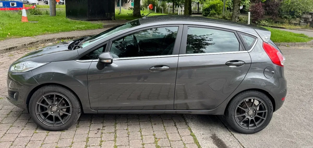 Ford Fiesta 2017 - Image 5