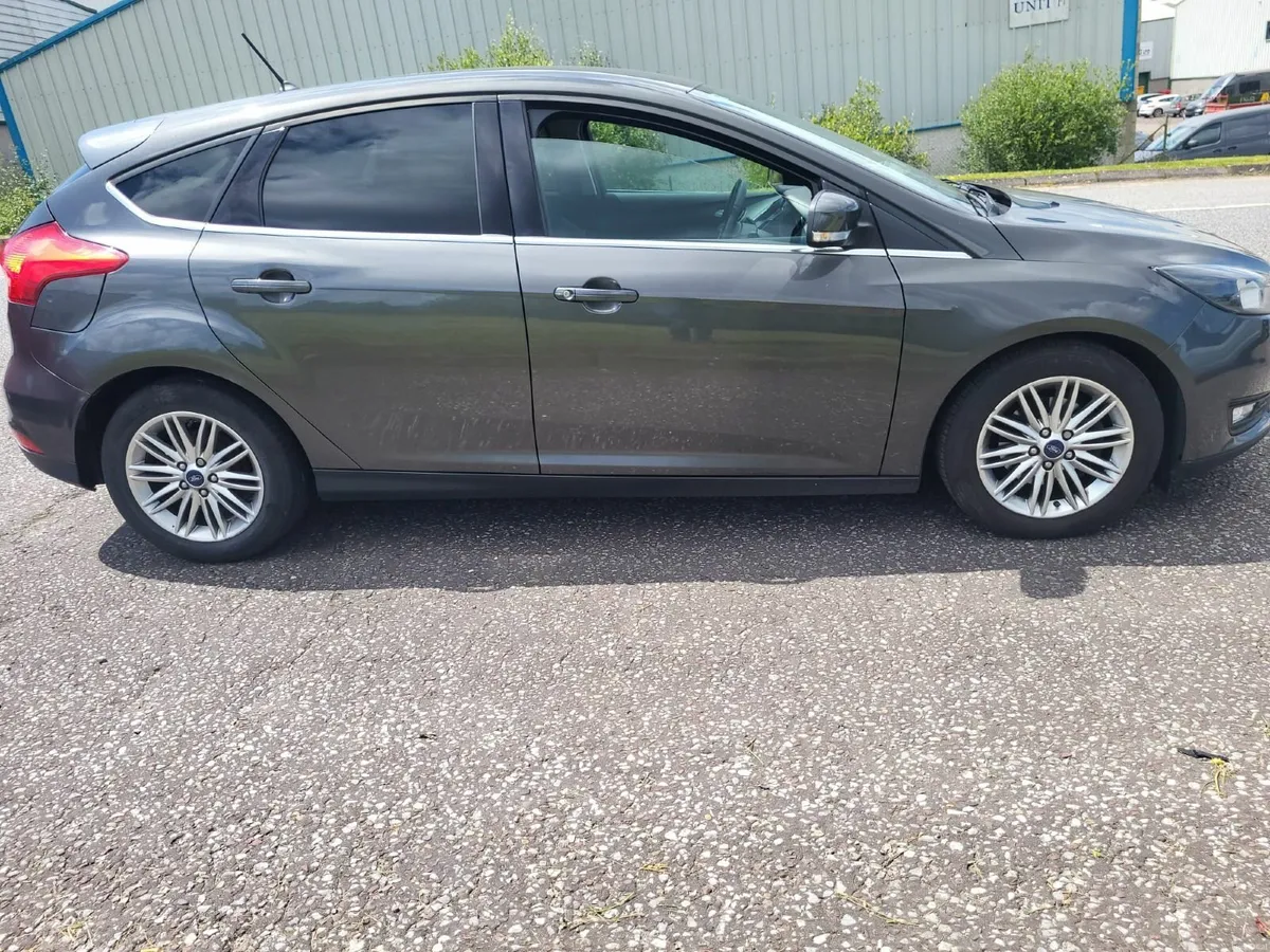 Ford Focus 2018 - Image 4