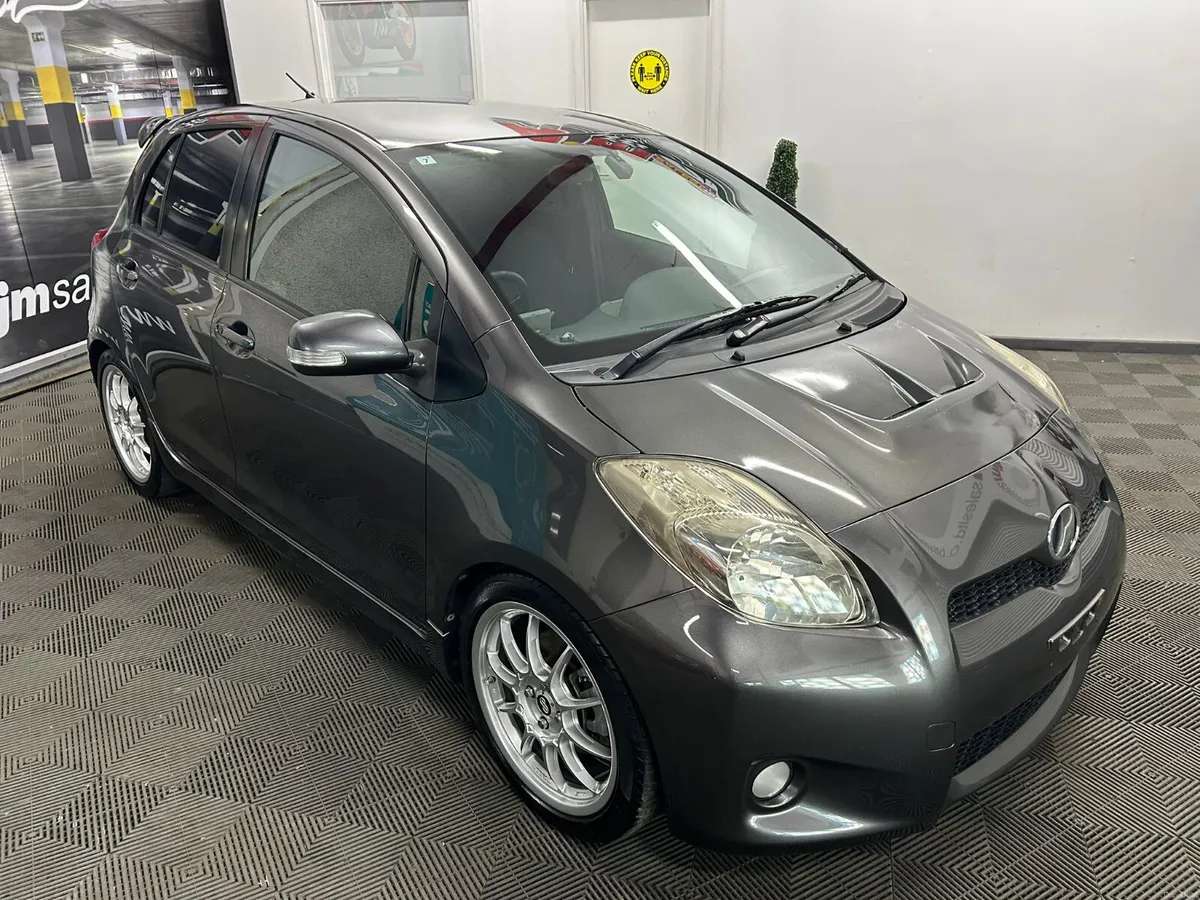 TOYOTA VITZ TRD SPORT M 2009 - Image 2