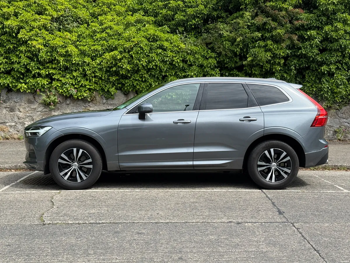 VOLVO XC60 2020 MOMENTUM PRO AUTO DIESEL - Image 2