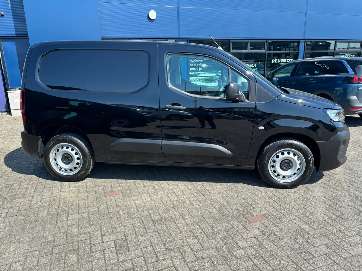 New Peugeot Partner Professional + 1000kg - Image 3