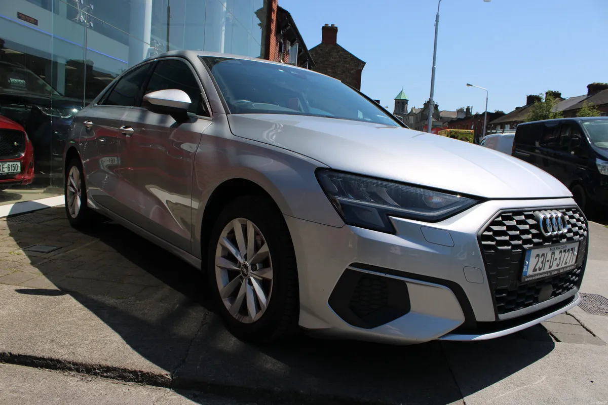Audi A3 2.0 TDI ATTRACTION 2023 - Image 2