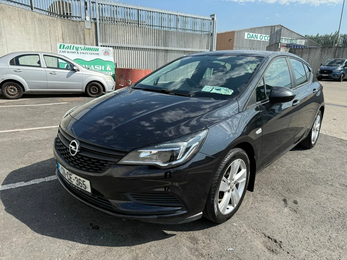 Opel Astra 2017 1.4petrol NCT06/26 - Image 1