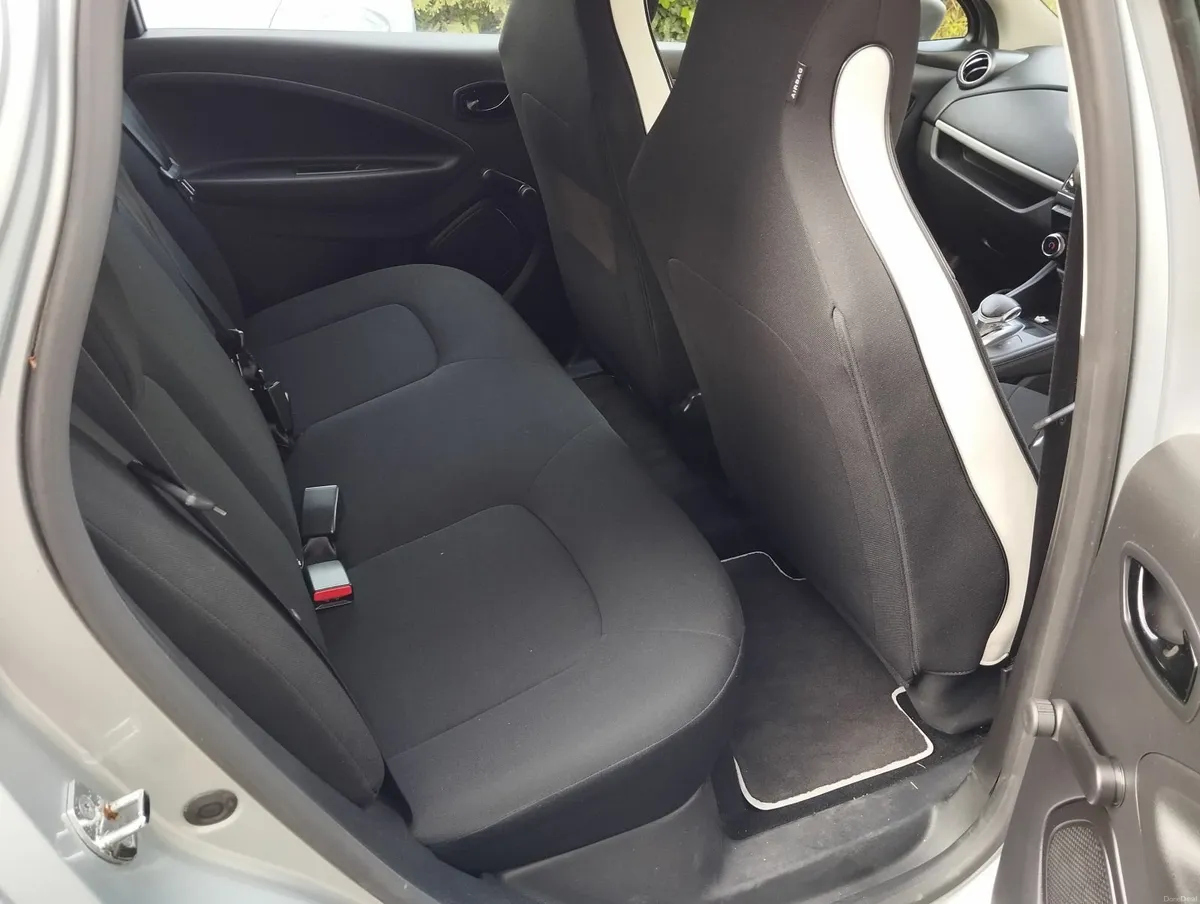 Renault Zoe 2021 52kw quick sell - Image 2