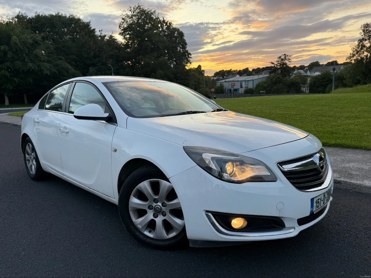 Opel Insignia 2015 - Image 1