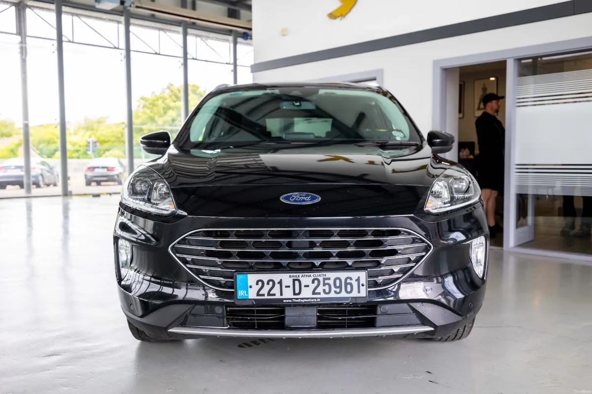 Ford Kuga TITANIUM 5DR 1.5 TD 120 S6.2 M6 F - Image 2