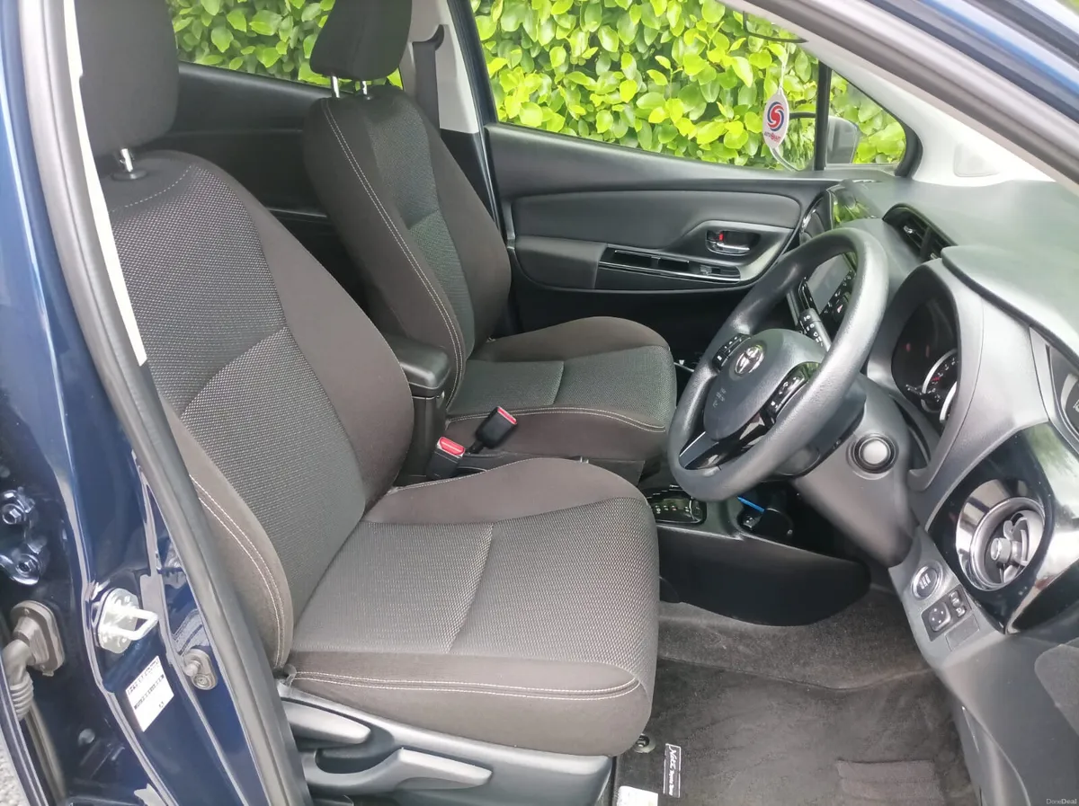 Toyota Yaris 1.3 4 cylinder Automatic, 2020 - Image 3