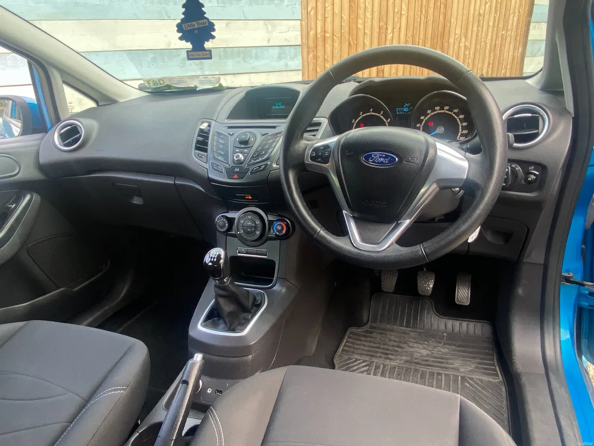 Ford Fiesta 1.0  Zetec *LOW KM & NCT TO NOV 2026* - Image 3