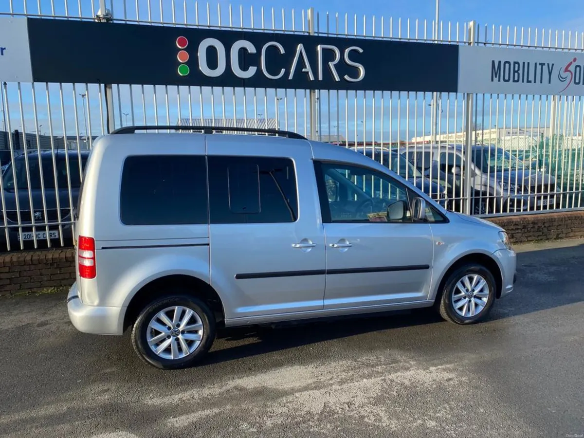 2015 Volkswagen Caddy Life DFW- Paravan Controls - Image 3