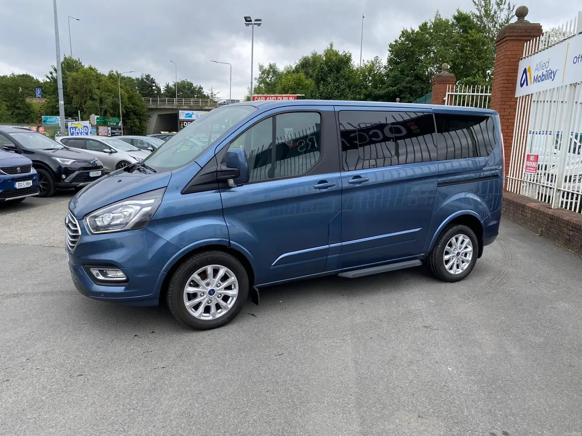 2018 Ford Tourneo Custom Independence RE - Image 4