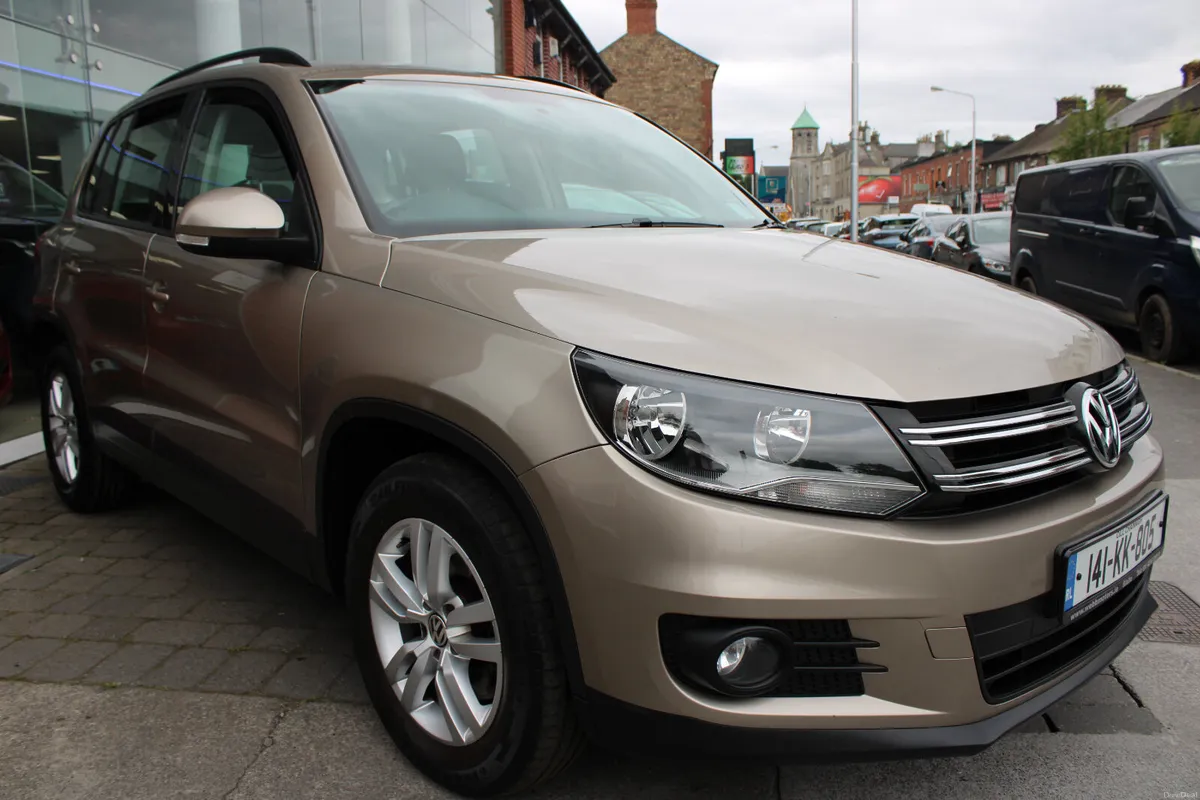 Volkswagen Tiguan 2.0 TREND & FUN 2014 - Image 2