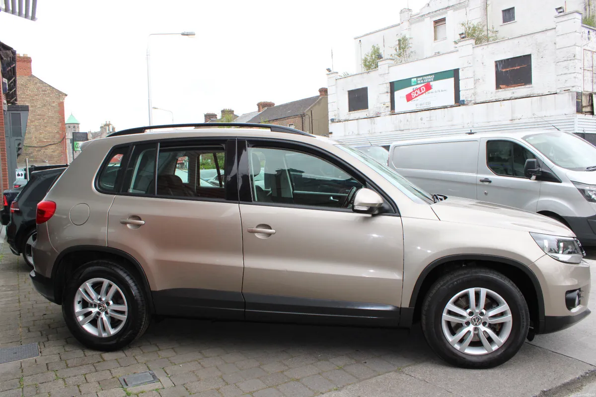 Volkswagen Tiguan 2.0 TREND & FUN 2014 - Image 3