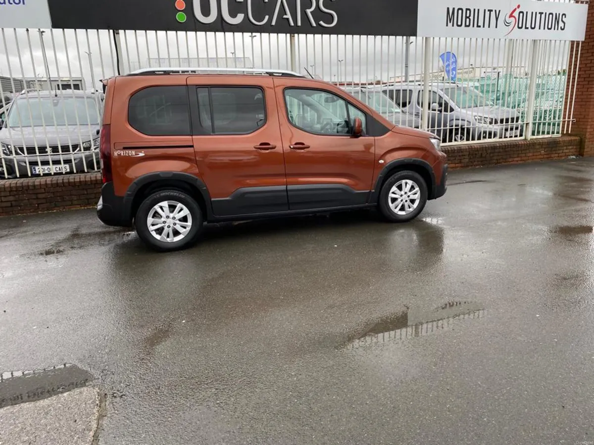 Wheelchair Accessible Peugeot Rifter Horizon 2021 - Image 4