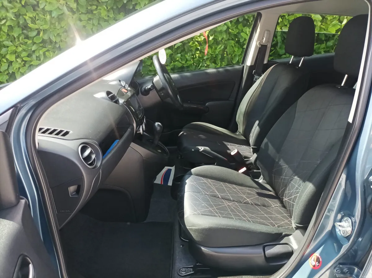 Mazda 2 1.3 Sky Active model  Automatic, 2014 - Image 2