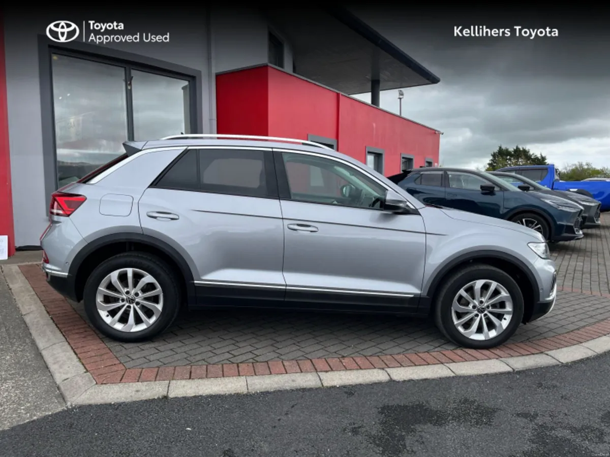 Volkswagen T-Roc STYLE 1.5 AUTO - Image 3