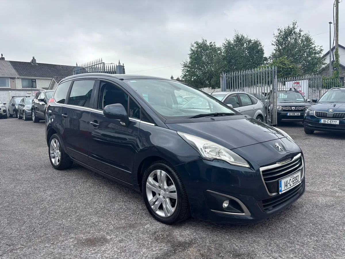 Peugeot 5008 2014  7  SEATER  DIESEL - Image 2