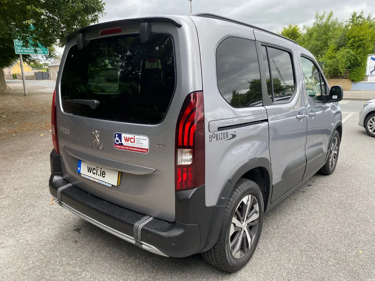 Wheelchair Accessible Peugeot Rifter Auto - Image 6