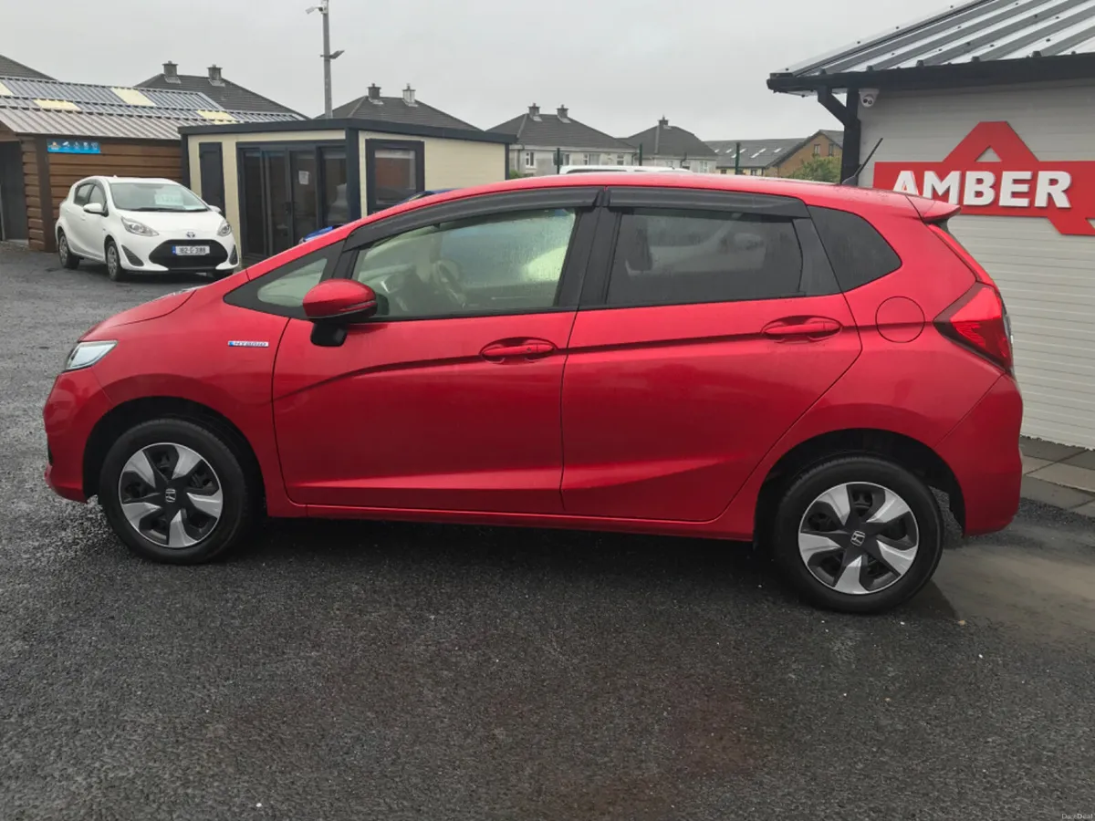 2018 HONDA FIT HYBRID AUTO - Image 3