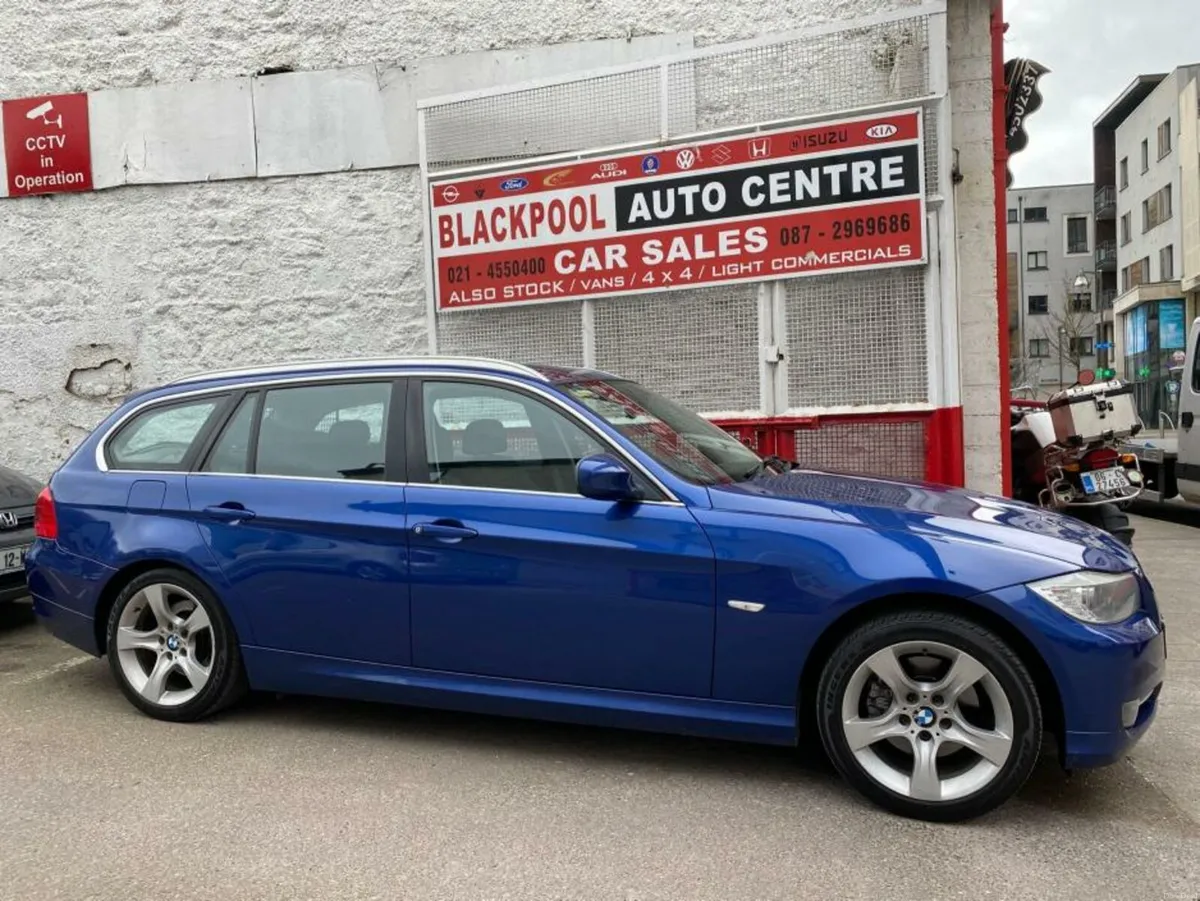 BMW 3-Series D E91 EXCLUSIVE ED TOURING 5DR - Image 1