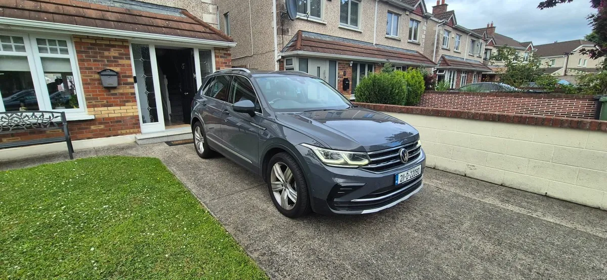 Volkswagen Tiguan Eleg 2.0tdi D7F 150HP 5DR Auto - Image 3