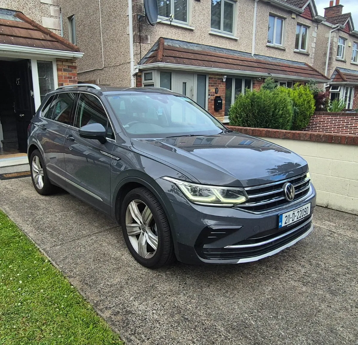 Volkswagen Tiguan Eleg 2.0tdi D7F 150HP 5DR Auto - Image 2