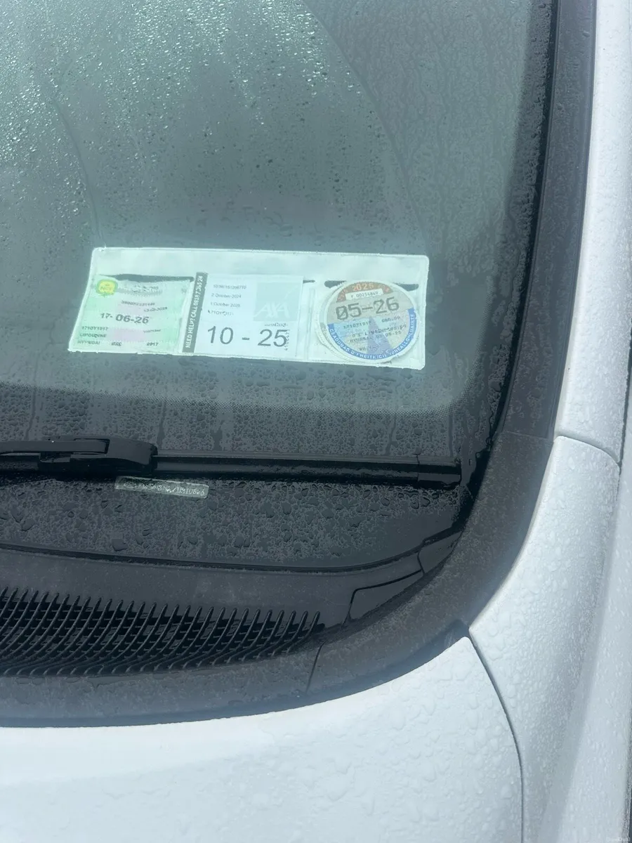 7 seater car - Image 2