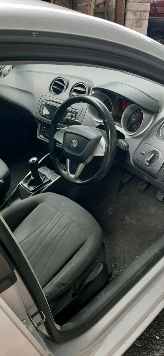 2012 seat ibiza - Image 4