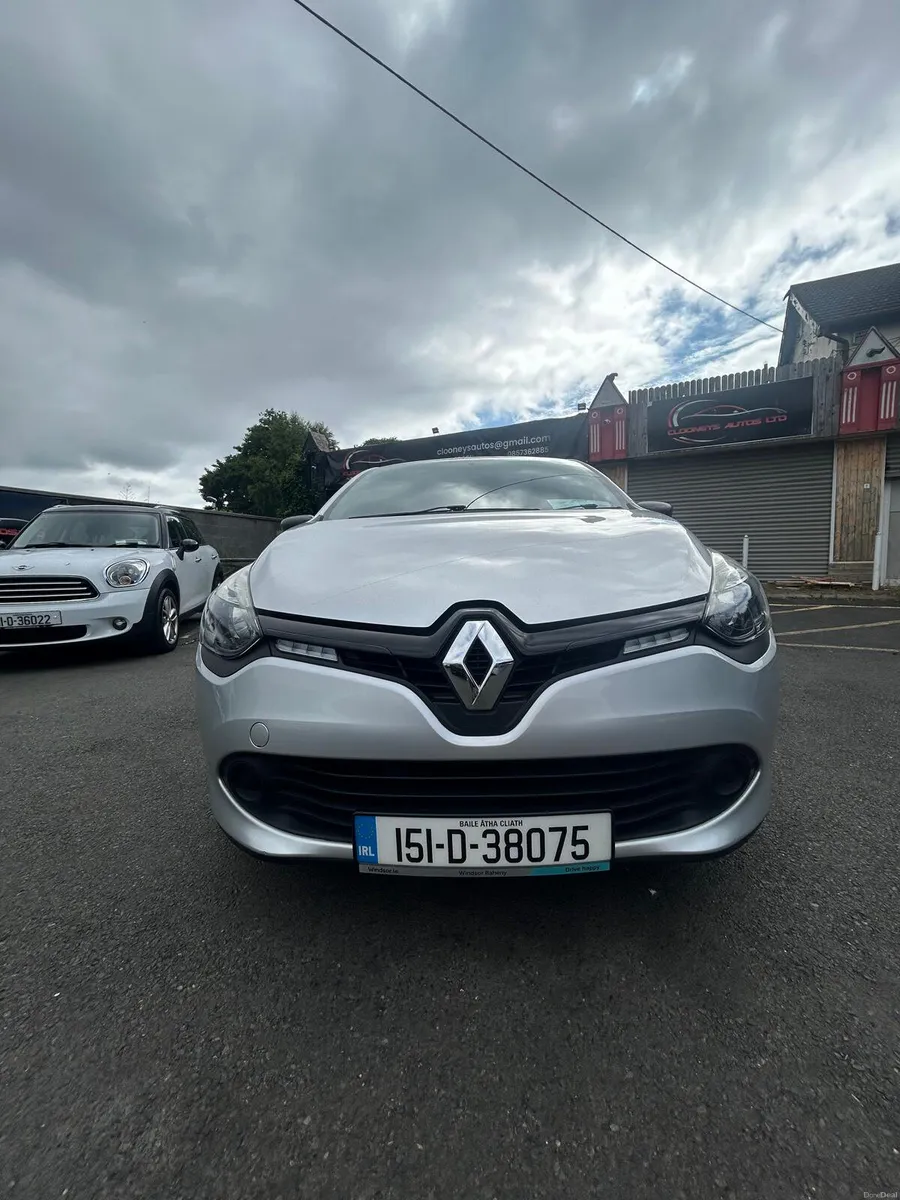 Renault Clio 2015 - Image 2