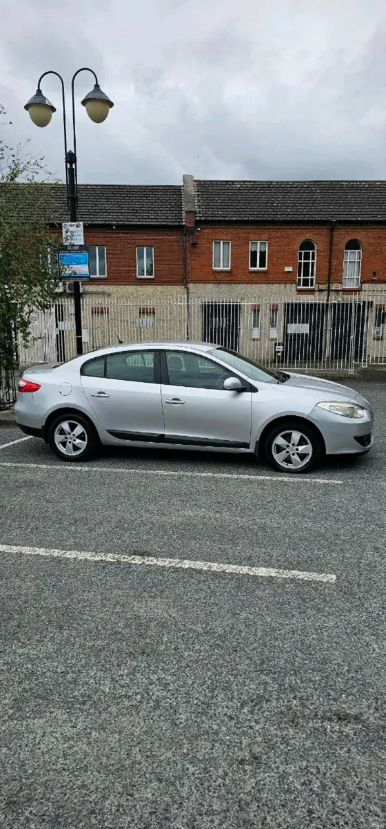 Renault Fluence 2012 - Image 2