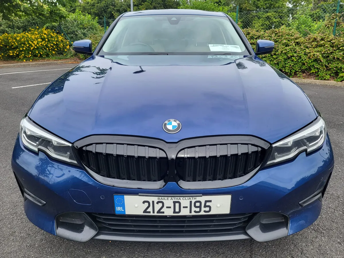 2021 BMW 318 SPORT AUTO + M SPORT 20"ALLOYS - Image 2