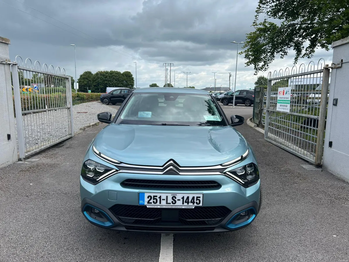 Citroen e-C4  Feel Pack Demo 2025 - Image 2