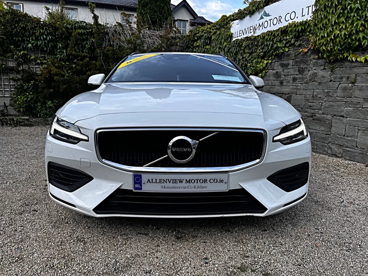 Stunning New Model 2019 Volvo V60 D3 Momentum - Image 2