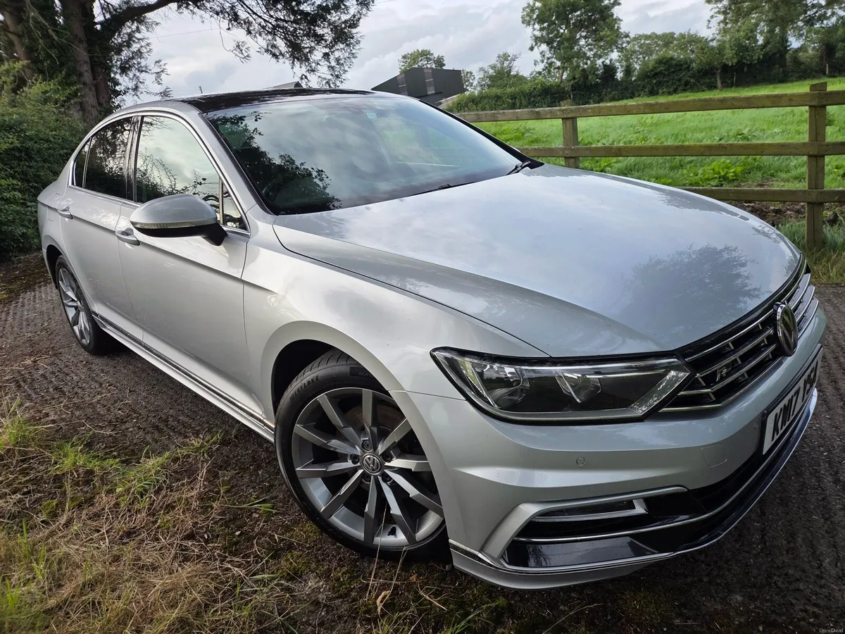 R-line Volkswagen Passat - Image 4