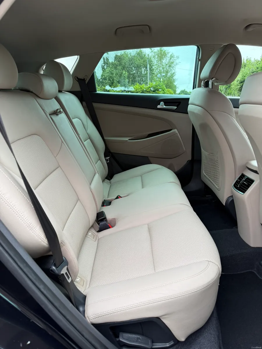 2016 Hyundai Tucson 1.7 CRDi Executive - Image 6