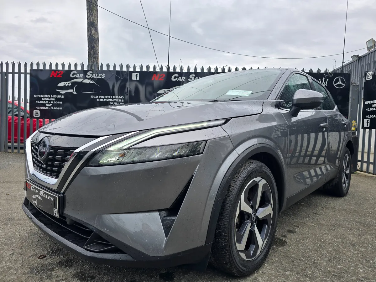 241 Nissan Qashqai 1.5 AUTO, LOW MILES, LIKE NEW - Image 2