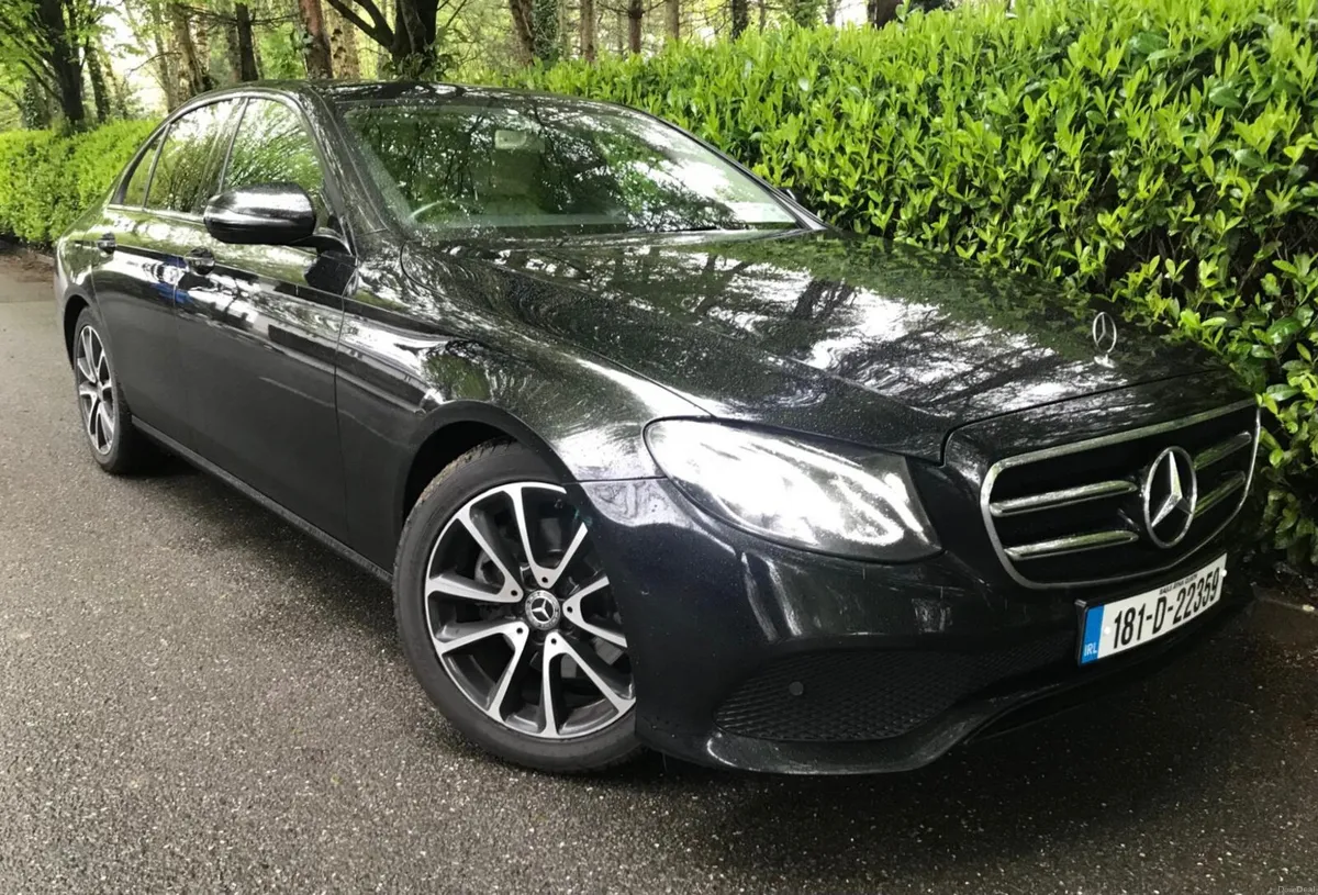 Mercedes-Benz E-Class E 220 D AVANTGARDE A/T - Image 2