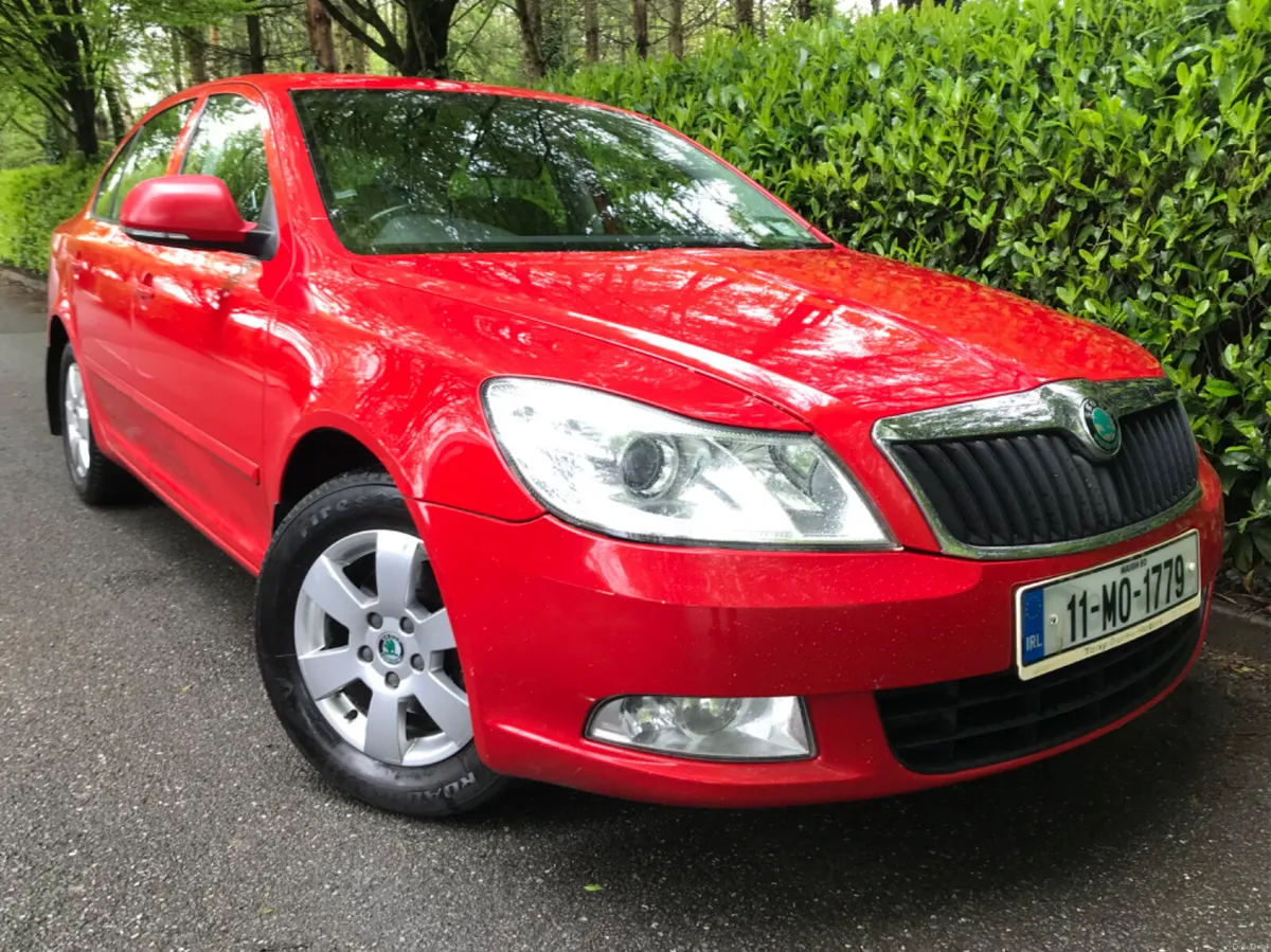 Skoda Octavia 1.6 CR TDI ELEGANCE - Image 1