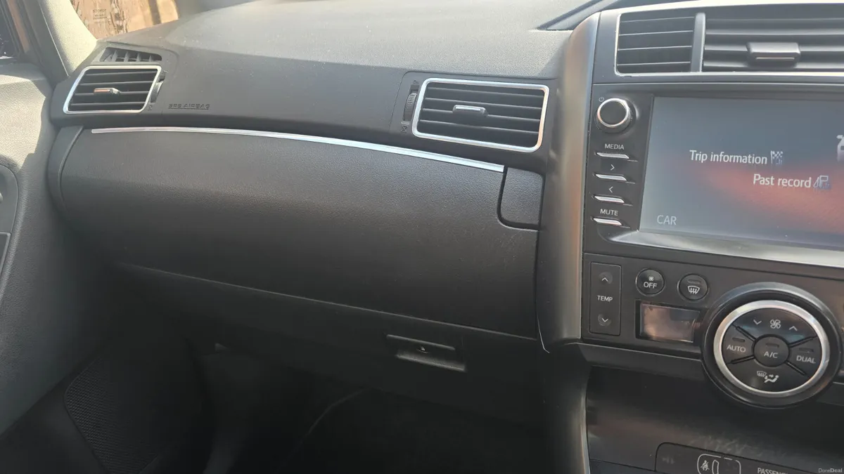 Toyota Verso Sol 2018 Diesel 7 Seater - Image 4