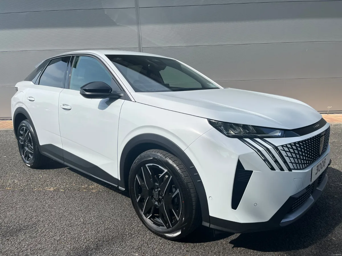Peugeot 3008 Allure 1.2 Hybrid 136 - Image 1