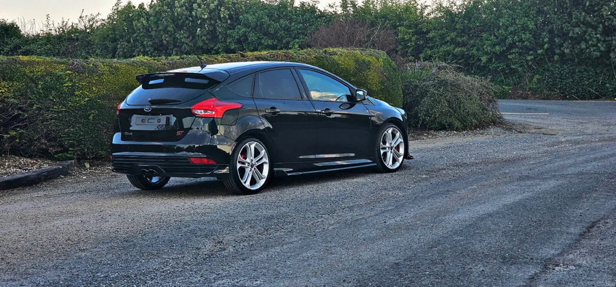 Ford Focus 2L ST3 2018 - Image 6