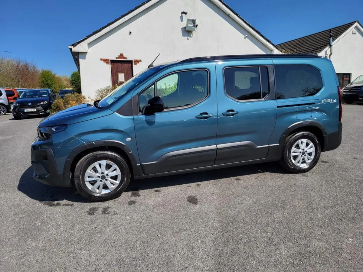 Wheelchair Accessible LWB 2026 - Image 5