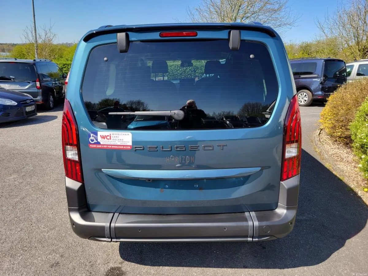 Wheelchair Accessible LWB 2026 - Image 6